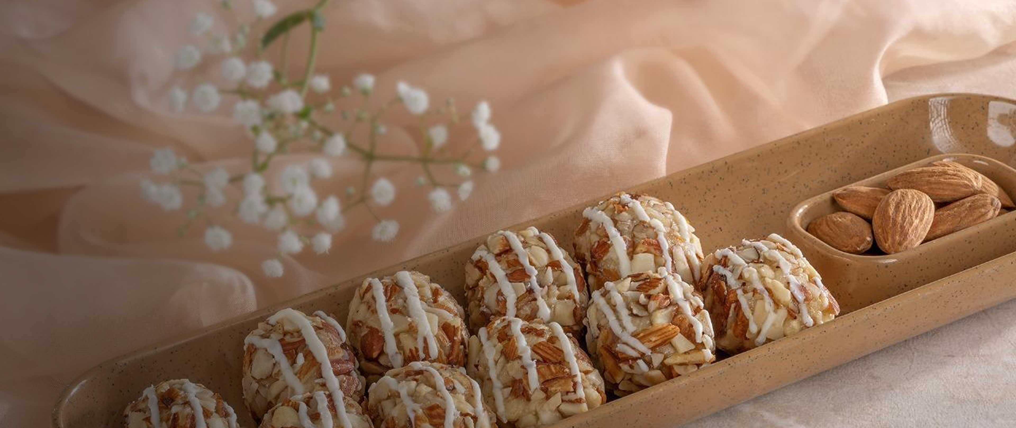 slider image slider_item_dC83ge